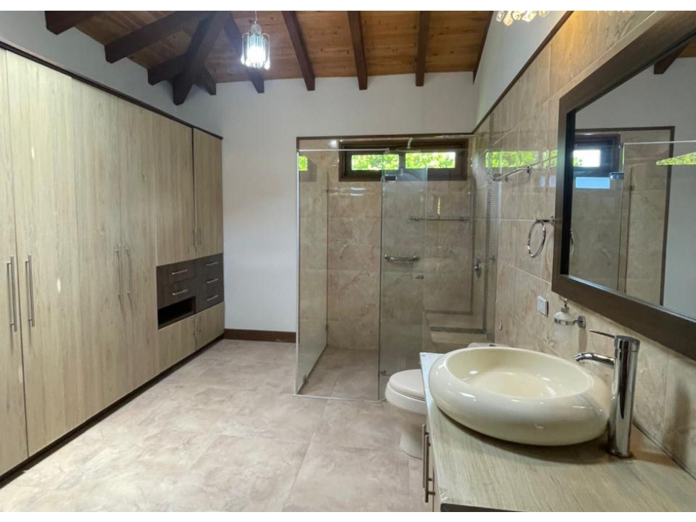 Vendo hermosa casa campestre 1 piso La Ceja a 5 mins. del parque — foto 6