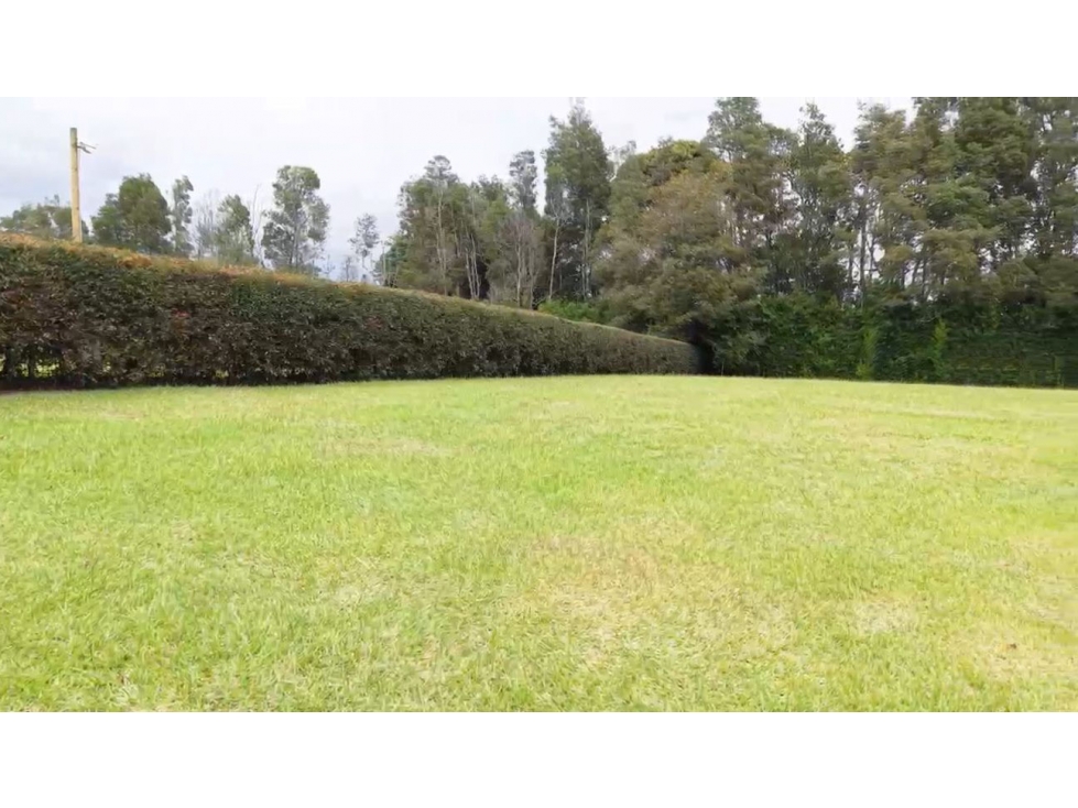 Vendo Llanogrande hermoso lote plano, unidad cerrada, alta categoría — foto 2