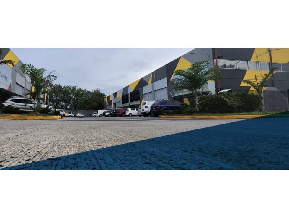 OFIDEPÓSITOS COSTA DEL ESTE (600m2) - PH
