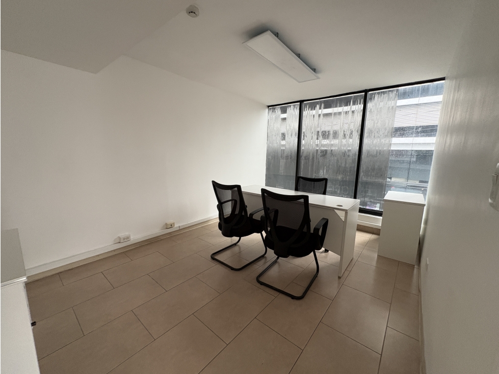 Oficina en Alquiler Calle 50 Panamá PH Embajador - 131m2 - JAC — foto 2