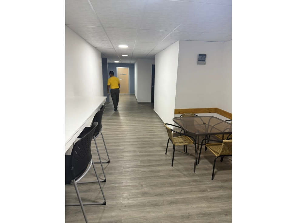 Oficinas en alquiler Av Samuel Lewis — foto 2