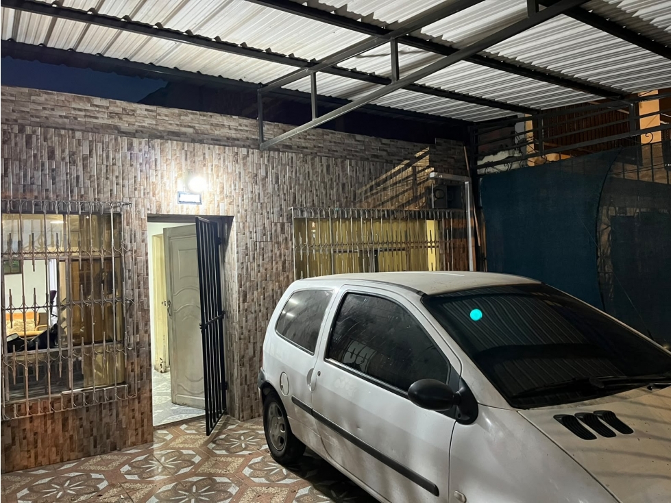 VENDO CASA EXTERNA CALIMA / AGQ - 1
