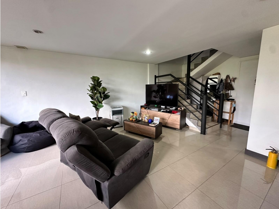 APARTAMENTO EN VENTA EN LA VILLA DEL ABURRA COD 10863 — foto 2