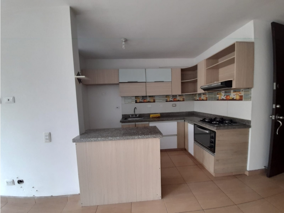 APARTAMENTO EN ARRIENDO EN SABANETA COD 8303
