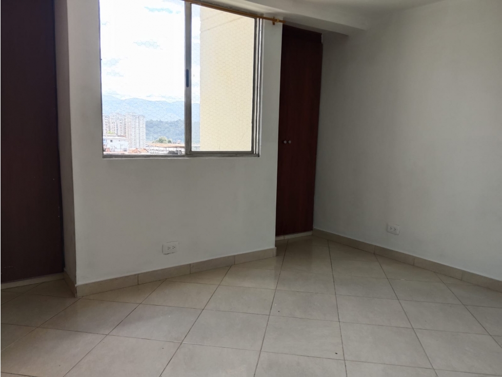 APARTAESTUDIO EN ARRIENDO EN LA CANDELARIA COD 10748 — foto 3