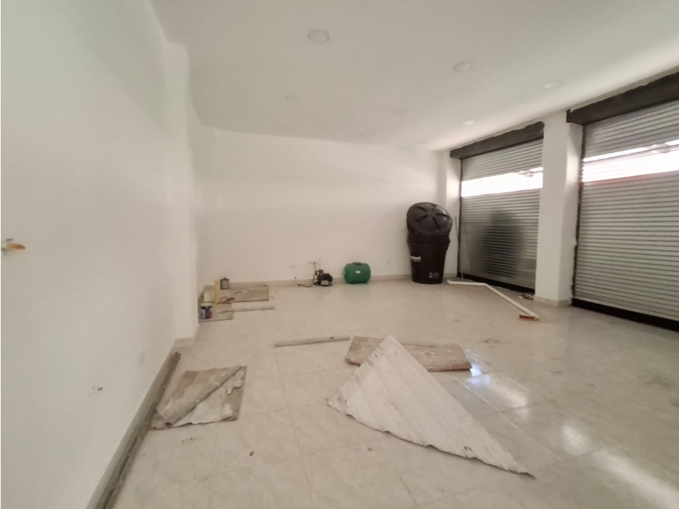 LOCAL EN ARRIENDO ITAGUI COD 10907 - 1