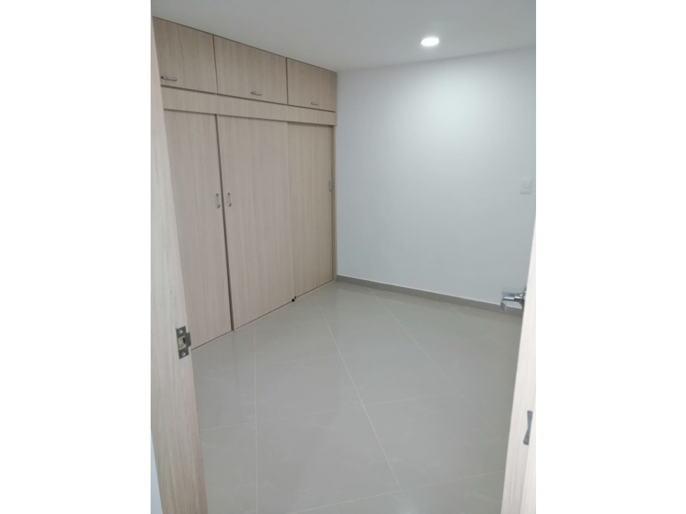 SE ARRIENDA APARTAMENTO BELLO COD 7605 — foto 2