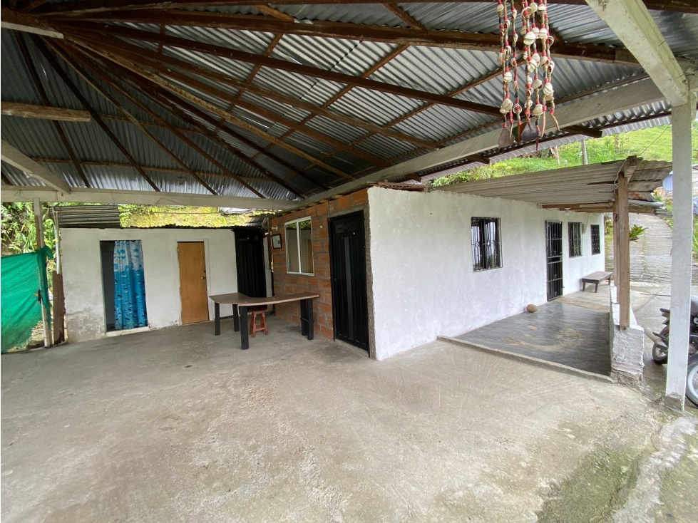 CASA FINCA EN VENTA EN PALMITAS COD 7865