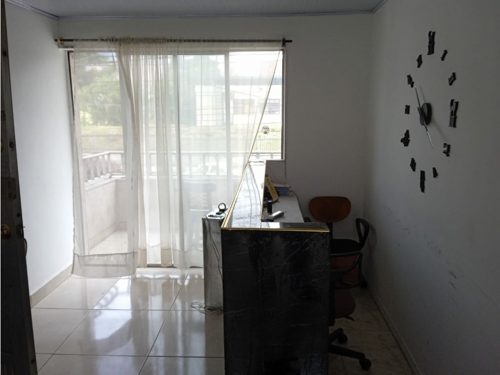CASA EN VENTA LAURELES ESTADIO COD 8351