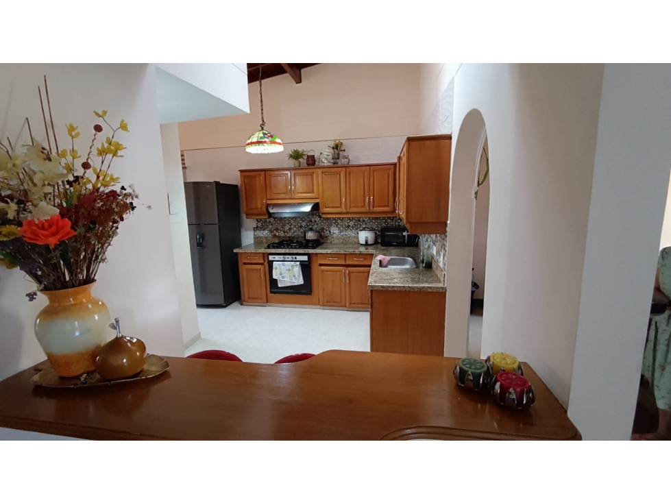 APARTAMENTO EN VENTA EN LAURELES LA CASTELLANA COD 9708