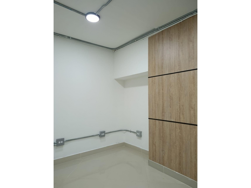 OFICINA EN ARRIENDO LAURELES COD 9915 — foto 6