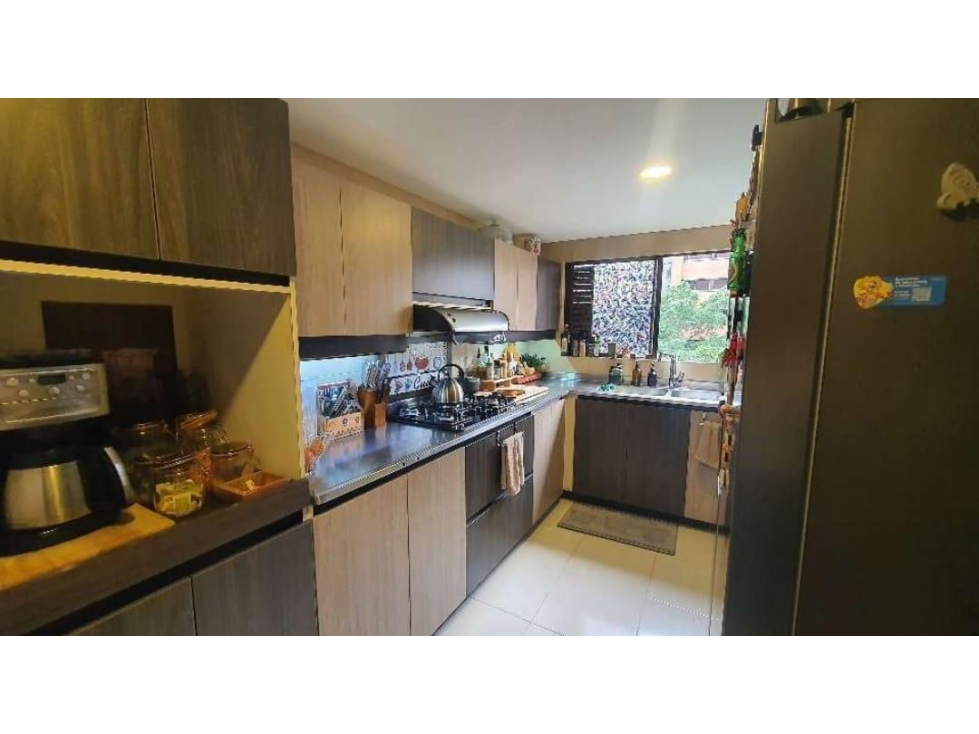 APARTAMENTO EN VENTA EN POBLADO COD 9973