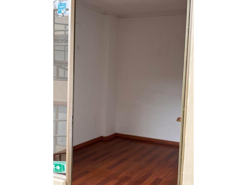 LOCAL EN ARRIENDO PREMIUM PLAZA COD 10143 — foto 2