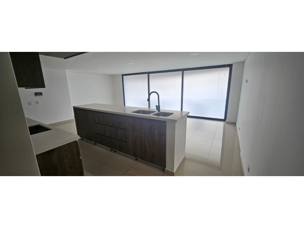 APARTAMENTO EN LAURELES LA CASTELLANA COD 10198