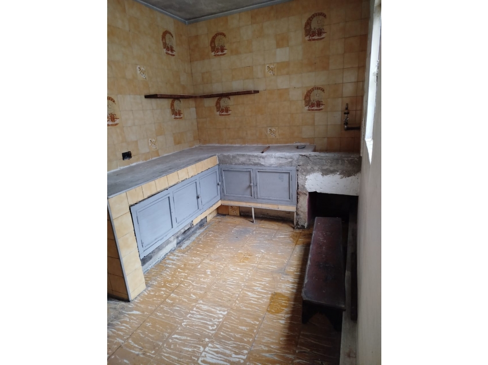 CASA EN VENTA EN BELEN ALTA VISTA PARTE BAJA COD 10421