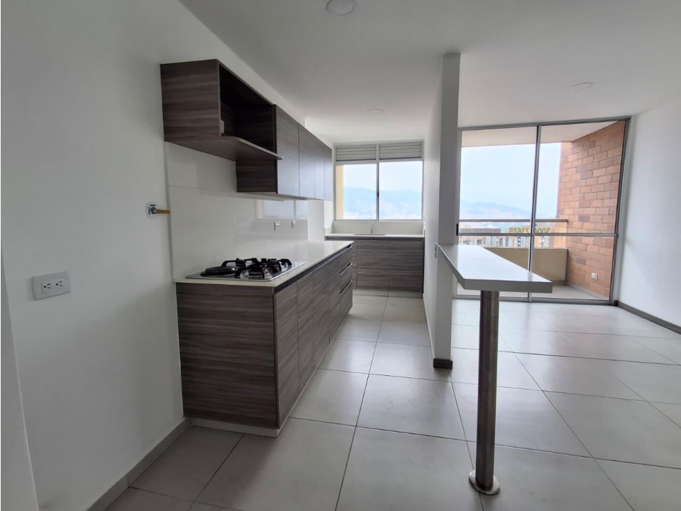 APARTAMENTO EN ARRIENDO EN SABANETA COD 10501