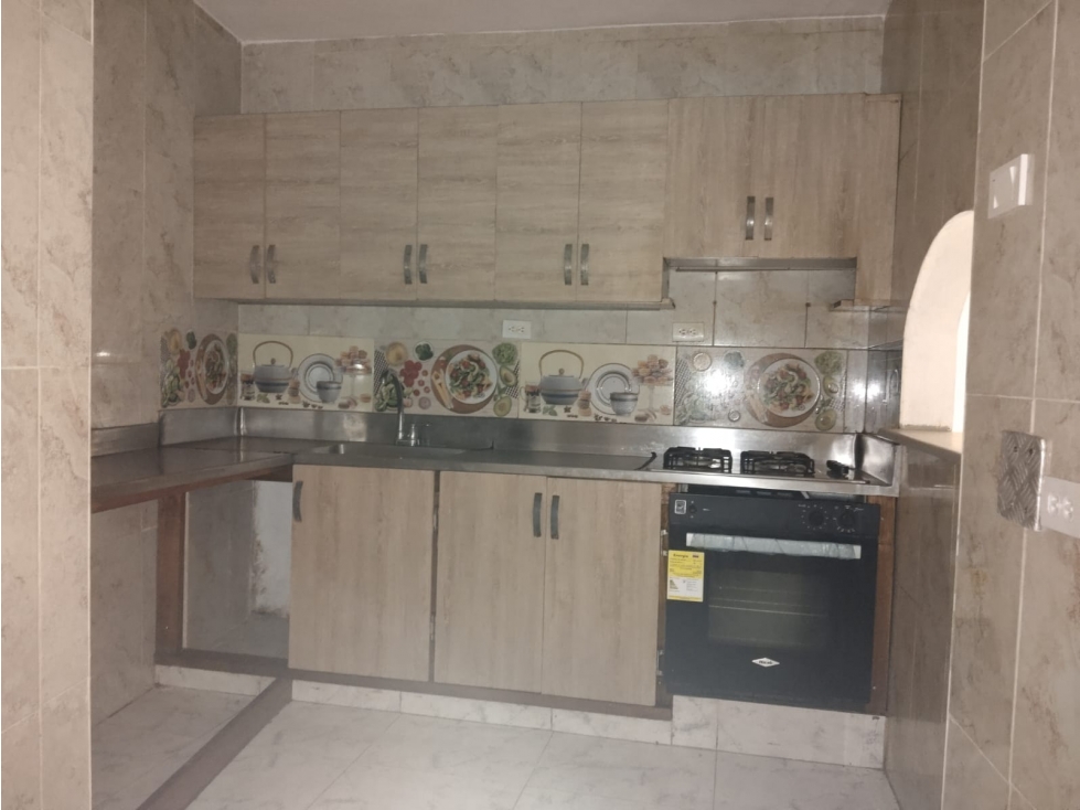 APARTAMENTO EN ARRIENDO EN LA CANDELARIA COD 10855