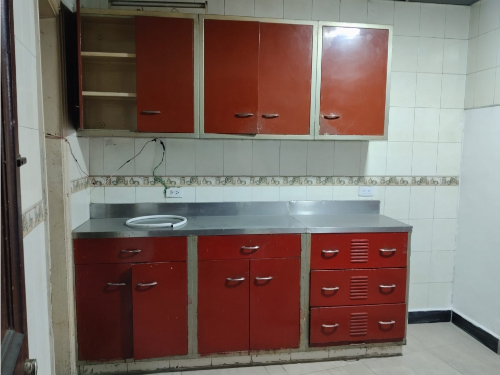 APARTAMENTO EN ARRIENDO EN LA CANDELARIA COD 10861