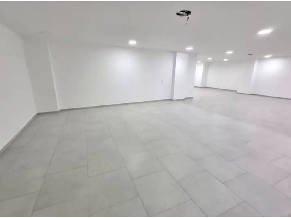 LOCAL EN ARRIENDO EN LA CANDELARIA COD 10872
