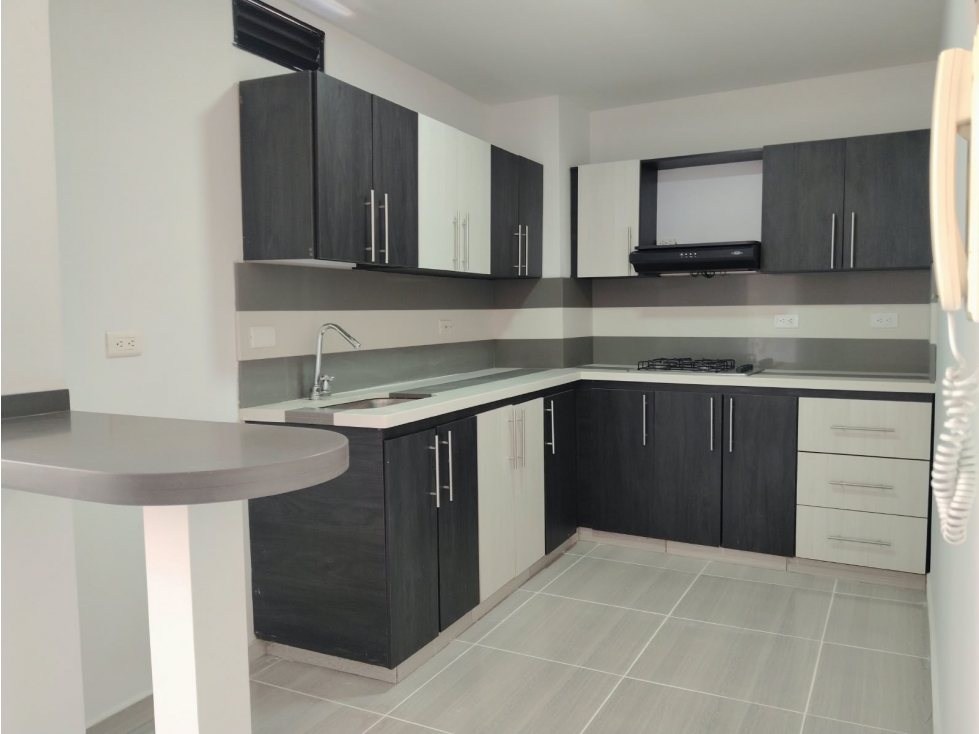 SE ARRIENDA APARTAMENTO LA CANDELARIA COD 10903 — foto 2