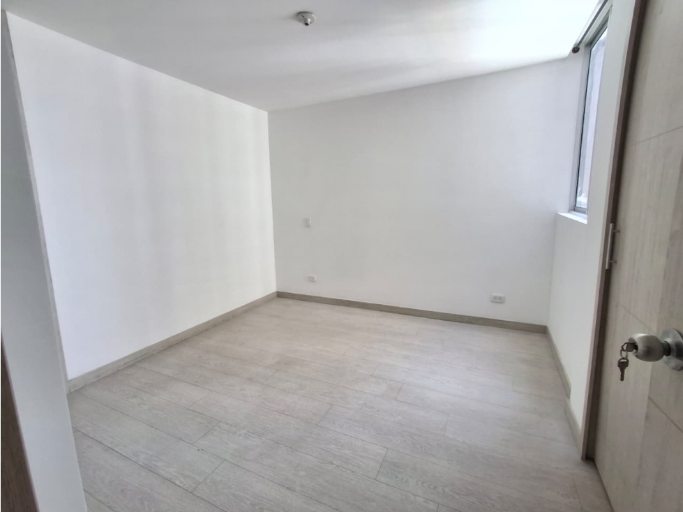 APARTAMENTO EN ARRIENDO EN SABANETA COD 10866 — foto 4