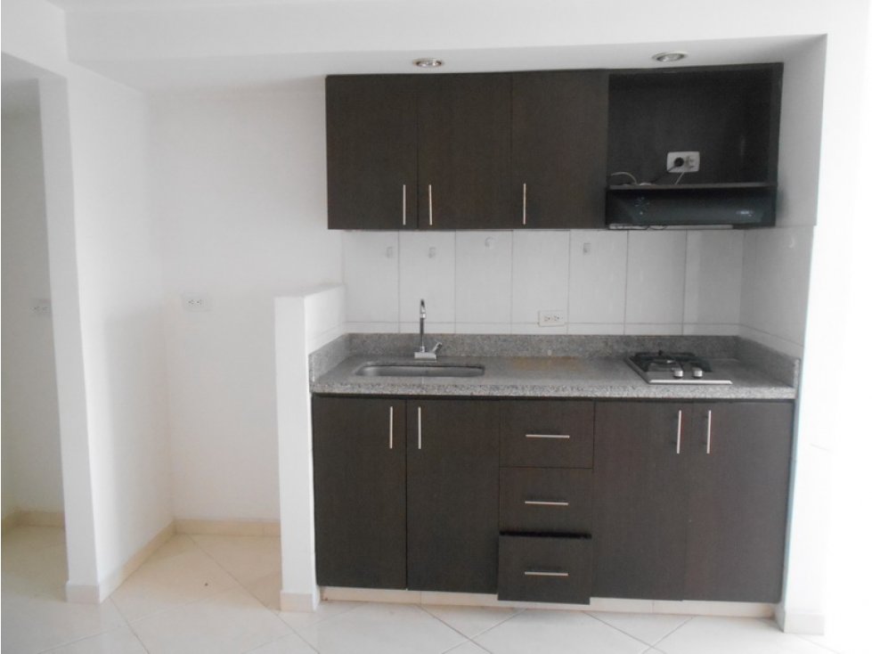 APARTAESTUDIO EN ARRIENDO EN BOMBONA COD 3962