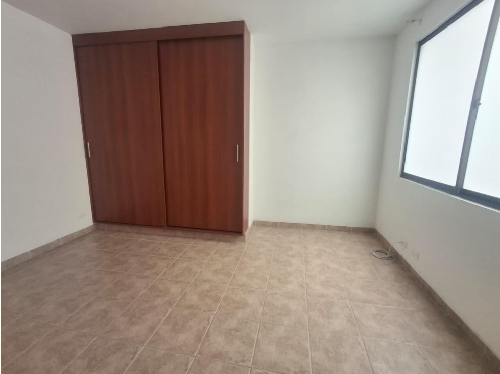 OFICINA EN ARRIENDO EN SABANETA COD 10411 - 4