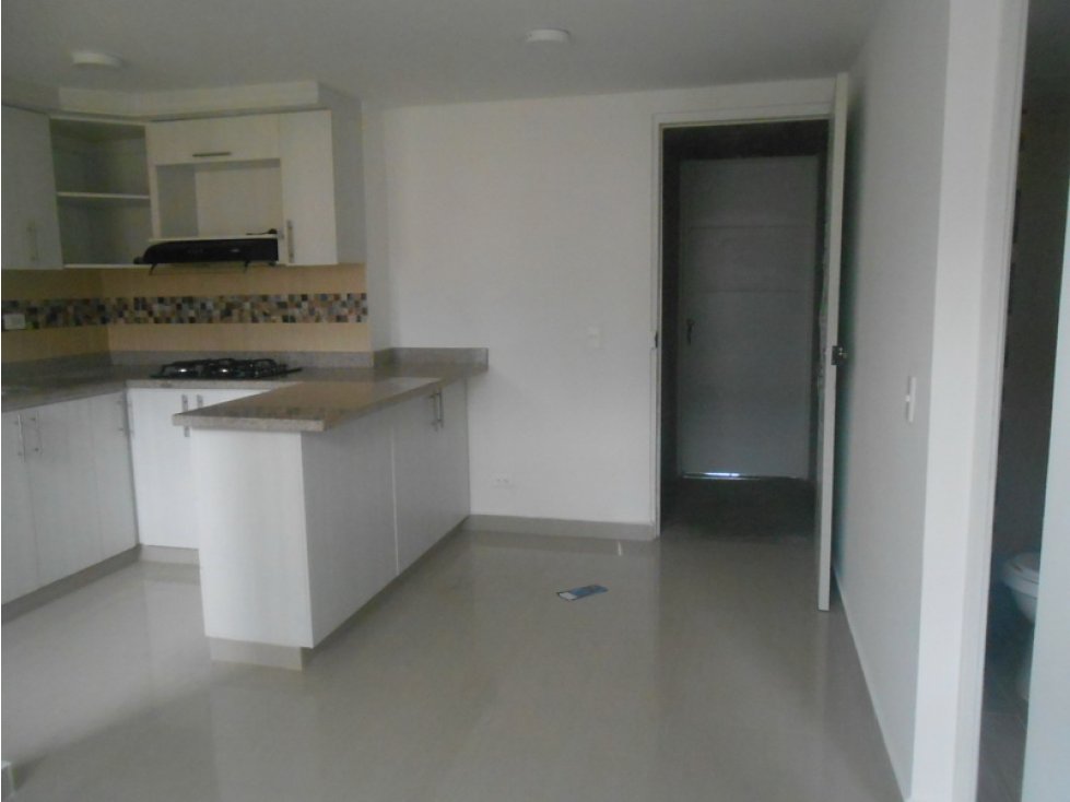 APARTAMENTO EN ARRIENDO EN SAN ANTONIO DE PRADO COD 4031 — foto 3