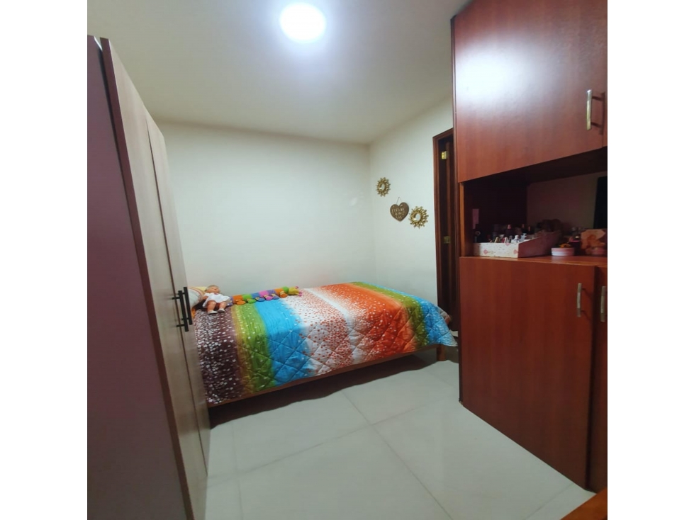 CASA-LOTE EN VENTA LA CANDELARIA COD 9673 — foto 3