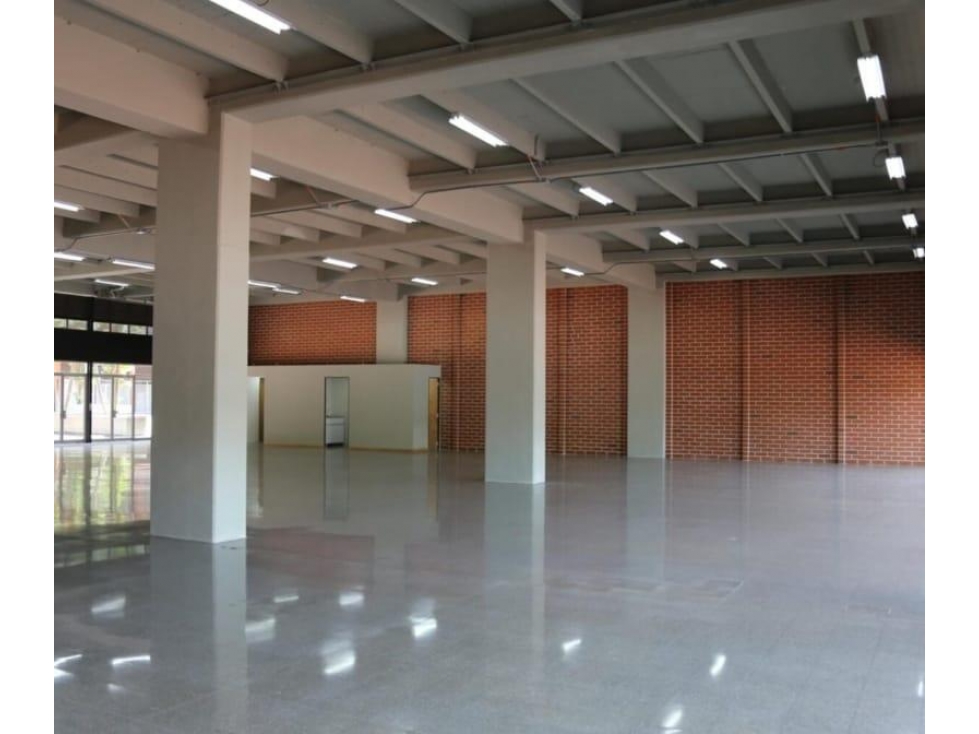 LOCAL EN ARRIENDO EN GUAYABAL COD 10084 — foto 2
