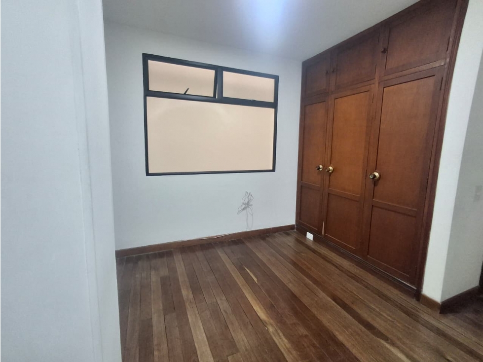 OFICINA EN ARRIENDO EN SABANETA COD 10408 - 4