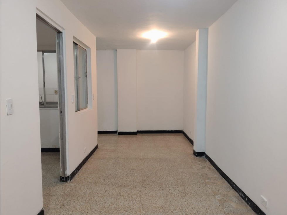 LOCAL EN ARRIENDO EN LA CANDELARIA COD 10568 — foto 2