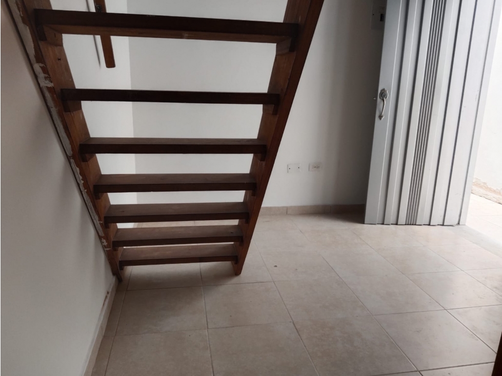 APARTAESTUDIO EN ARRIENDO EN CAMPO VALDES COD 10844 — foto 2