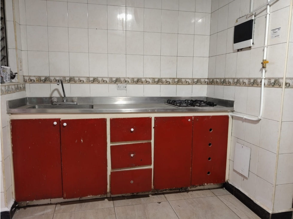 APARTAMENTO EN ARRIENDO EN LA CANDELARIA COD 10861 — foto 2