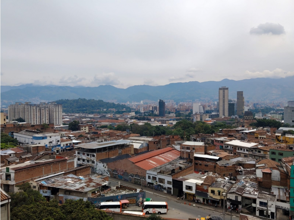 APARTAMENTO EN ARRIENDO EN MEDELLIN COD 10882 — foto 3