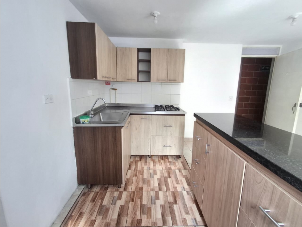 APARTAMENTO EN ARRIENDO EN MEDELLIN COD 10874 — foto 2