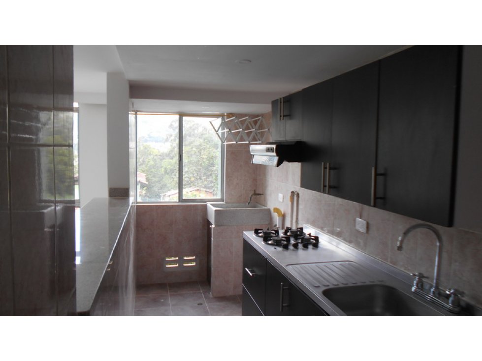 APARTAMENTO EN ARRIENDO LA MILAGROSA CÓDIGO 3440 — foto 2