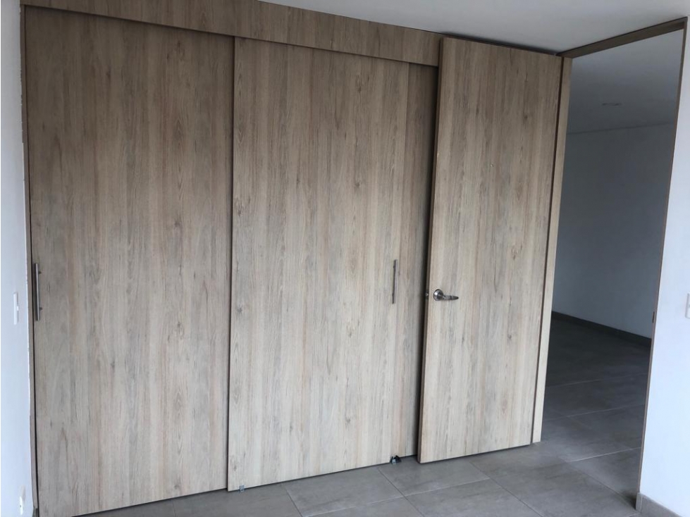 APARTAESTUDIO EN ARRIENDO LAURELES NOGAL COD 10739 — foto 6