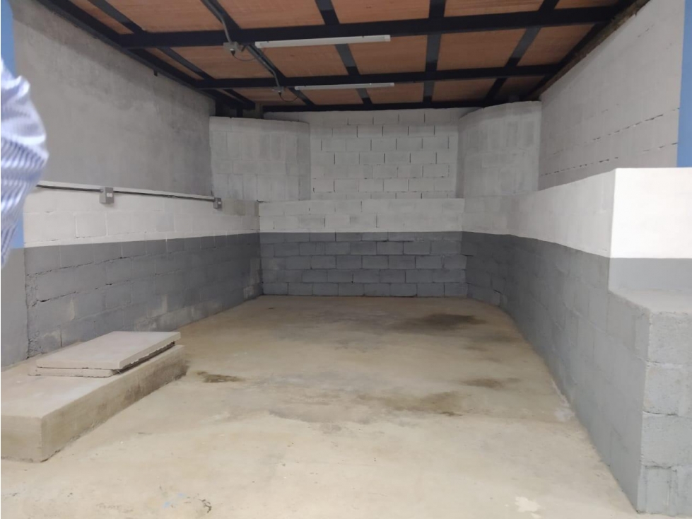 BODEGA EN ARRIENDO CENTRO MEDELLIN COD 9934 — foto 2