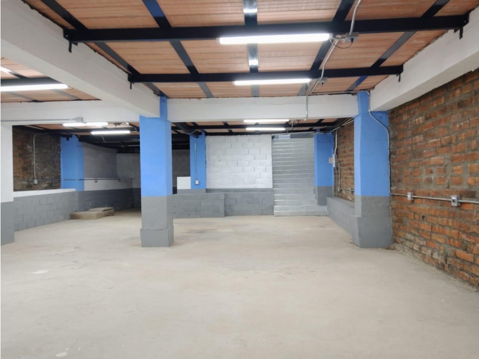BODEGA EN ARRIENDO CENTRO MEDELLIN COD 9935
