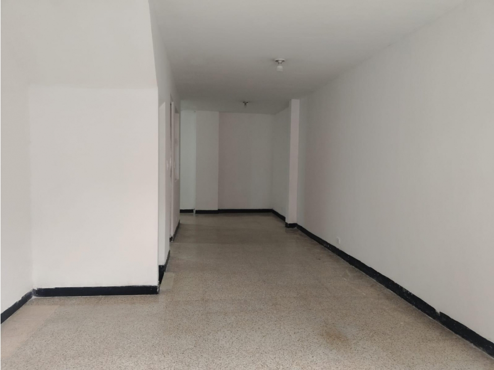 LOCAL EN ARRIENDO EN LA CANDELARIA COD 10568 — foto 3