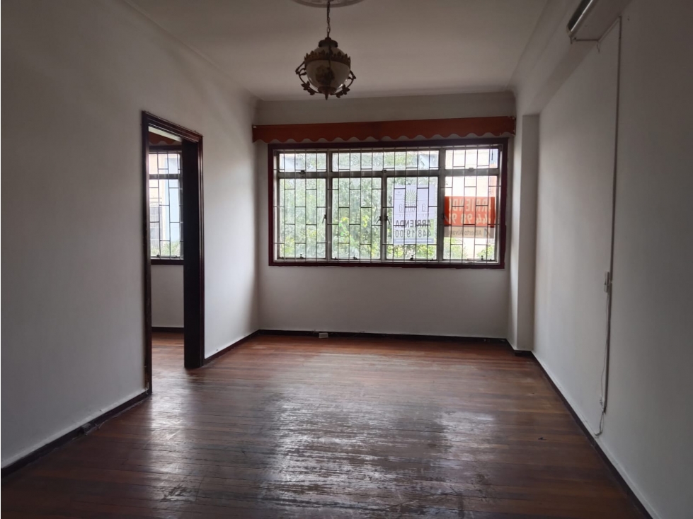 APARTAMENTO EN ARRIENDO EN LA CANDELARIA COD 10861 — foto 3