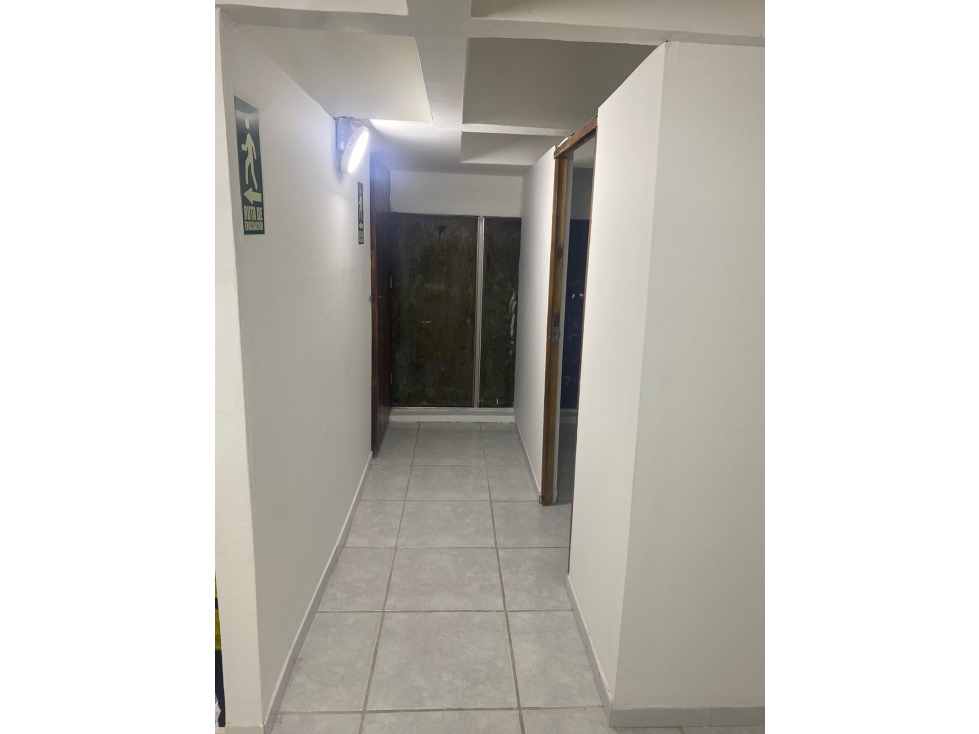 LOCAL EN ARRIENDO EN LAURELES ESTADIO COD 9093 — foto 5