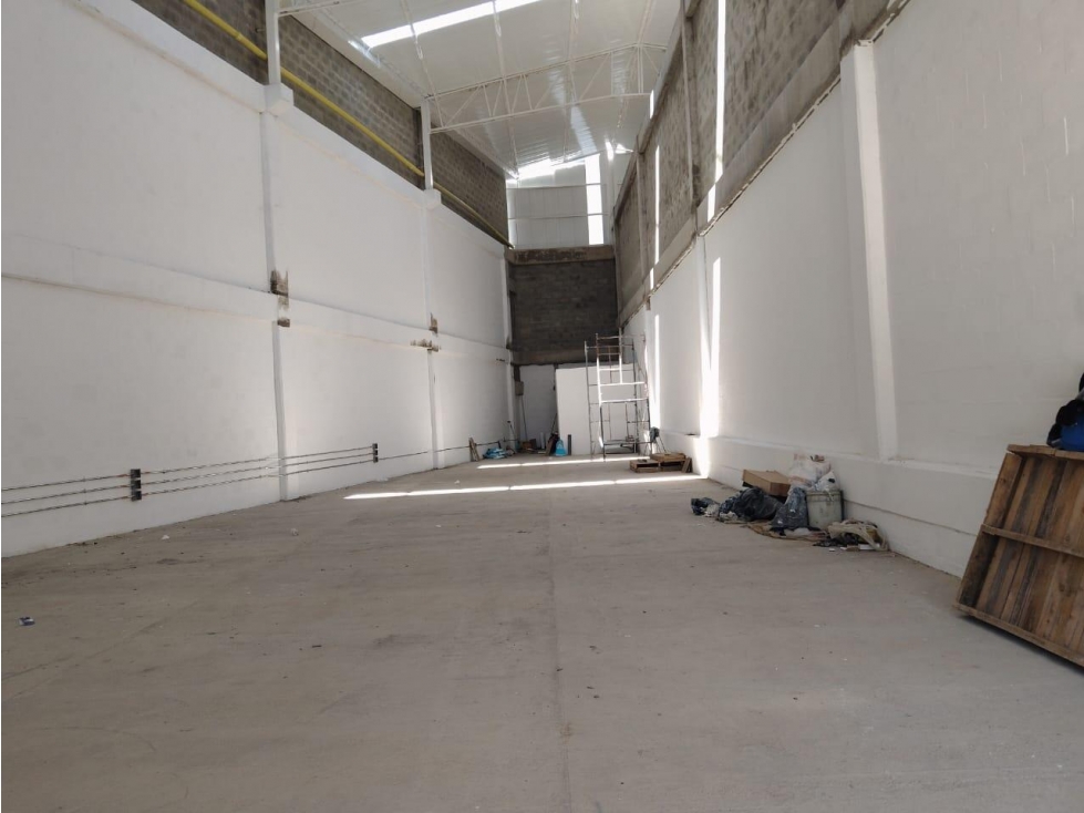 BODEGA EN ARRIENDO EN SAN FELIX COD 10106