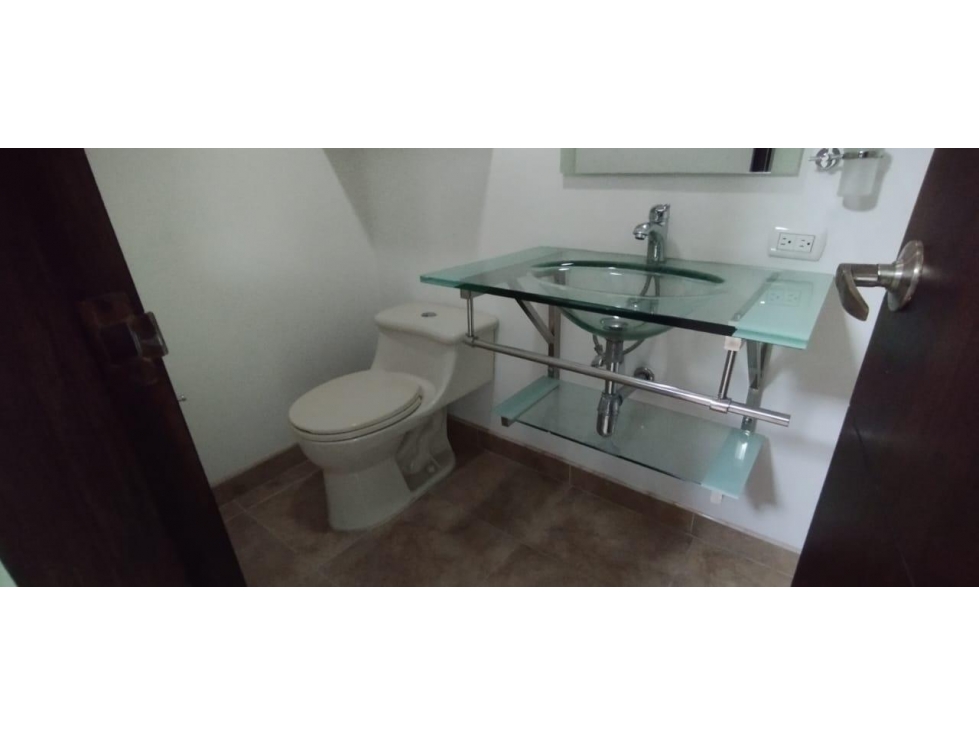 OFICINA EN ARRIENDO EN EL POBLADO COD 10288 — foto 6