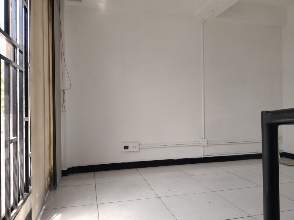 LOCAL TIPO BURBUJA EN ARRIENDO EN LA CANDELARIA COD 10690 — foto 4