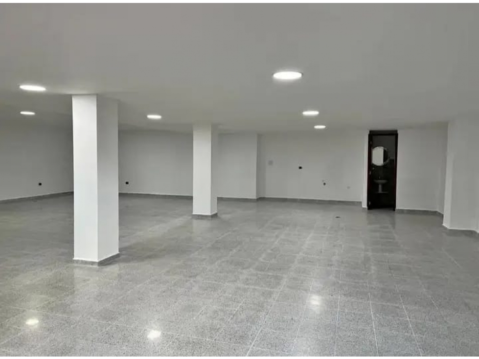 LOCAL EN ARRIENDO EN LA CANDELARIA COD 10872 — foto 4