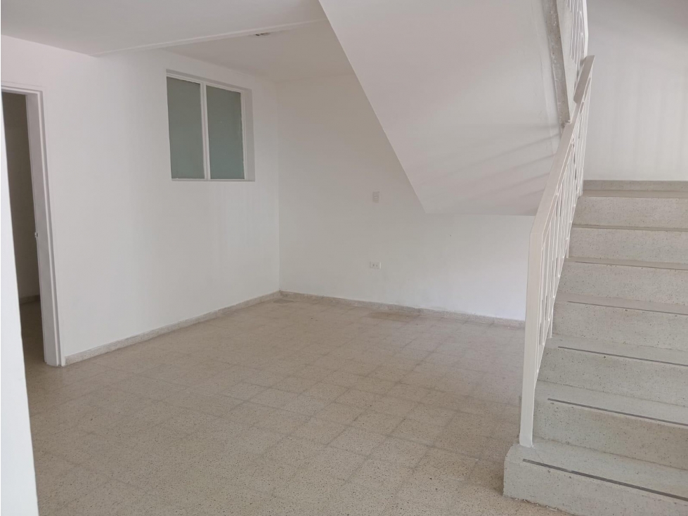 CASA EN ARRIENDO EN LAURELES COD 10879 - 4