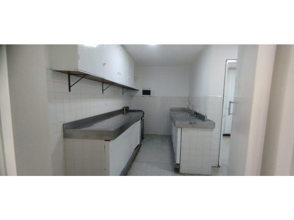 APARTAMENTO EN ARRIENDO EN CENTRO COD.7325