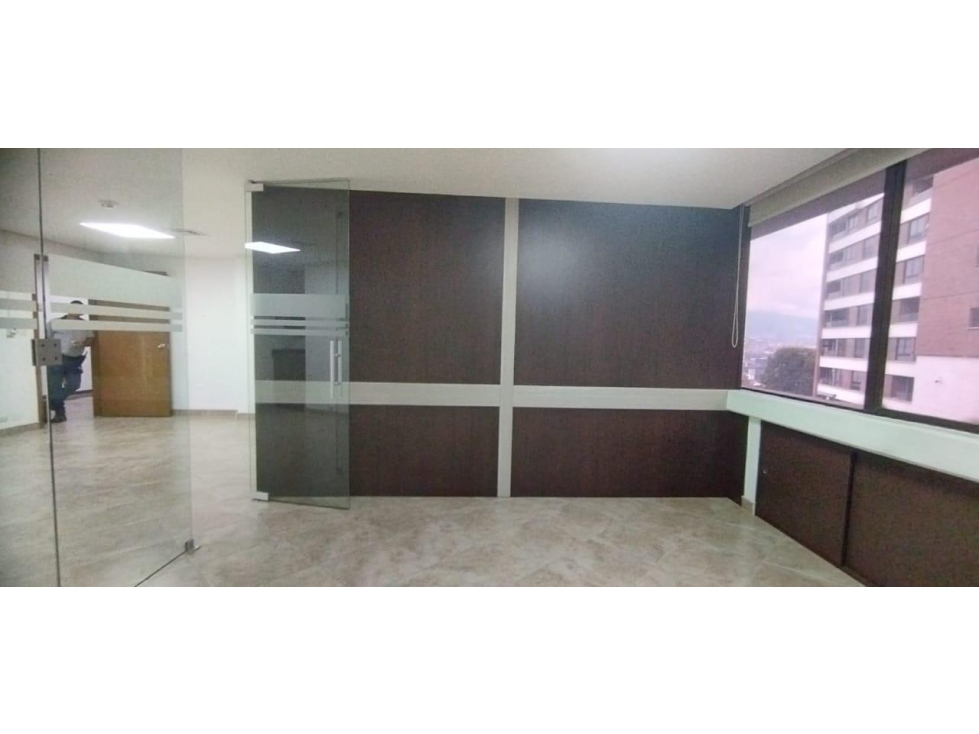 OFICINA EN ARRIENDO EN EL POBLADO COD 10288 — foto 3